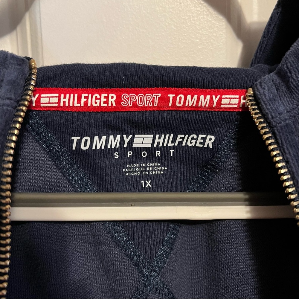 ‼️SOLD‼️ Tommy Hilfiger Navy Sport Hoodie - Picture 3 of 10